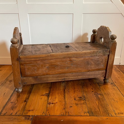 Antique Carved Dowry Chest Storage Bench With Top Door Early 20th Century - Picture 3 of 22
