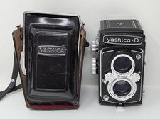 Yashica-D Twin-Lens Reflex (TLR) Medium Format Camera - 80mm f/3.5 Lens w/ Case