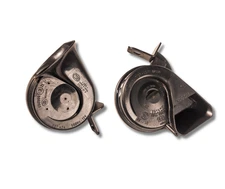 03-06 PORSCHE CAYENNE FRONT BOTH LEFT END RIGHT HORN SIGNALS OEMm HELLA BOSCH