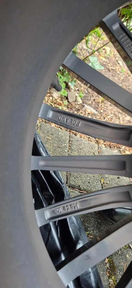 Hankok Winter Icept evo3 245/45 R18 100V mit Alufelgen - Bild 2 von 4