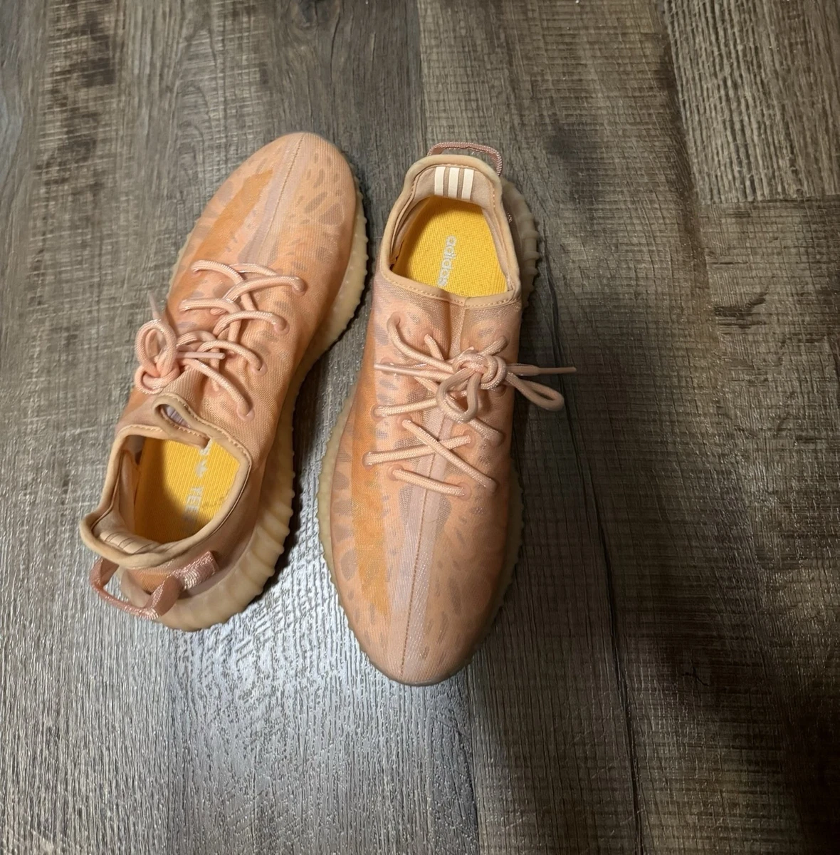 Preços baixos em Yeezy Boost 350 V2 Mono Clay | eBay