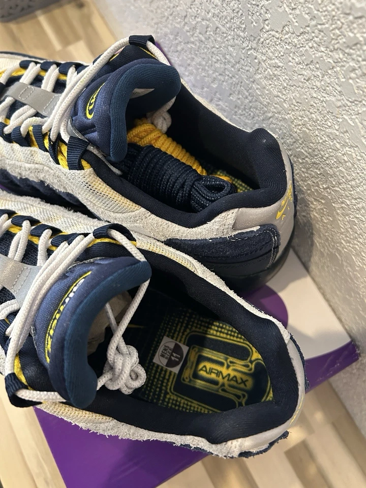 Size 11 - Eric Koston x Nike SB Air Max 95 ‘Obsidian Speed Yellow’ HQ8492-400 - Image 2 of 4