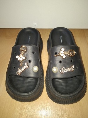 Mädchen Crocs Gr.34-35 Stomp Slide Mit  Jibbitz Ansteckern Schwarz