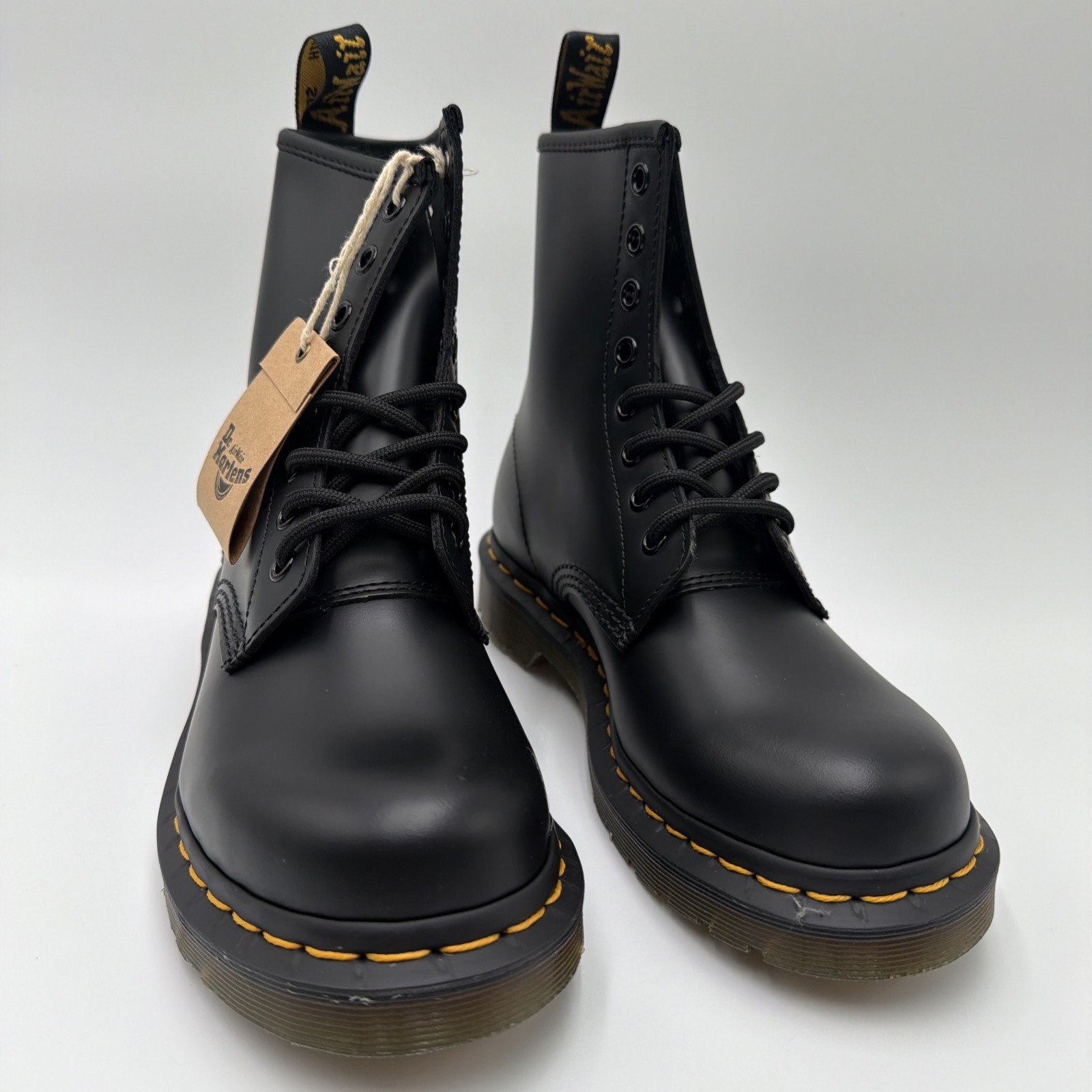 NWOB Dr Martens Original 1460 Smooth Leather Lace Up Boots Women’s Sz 6