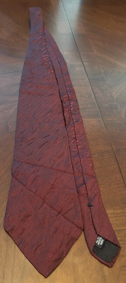 Corbata de cuello Kenneth Cole Collection Borgoña 100 % Seda para hombre hecha en EE. UU. Foto 3 de 4