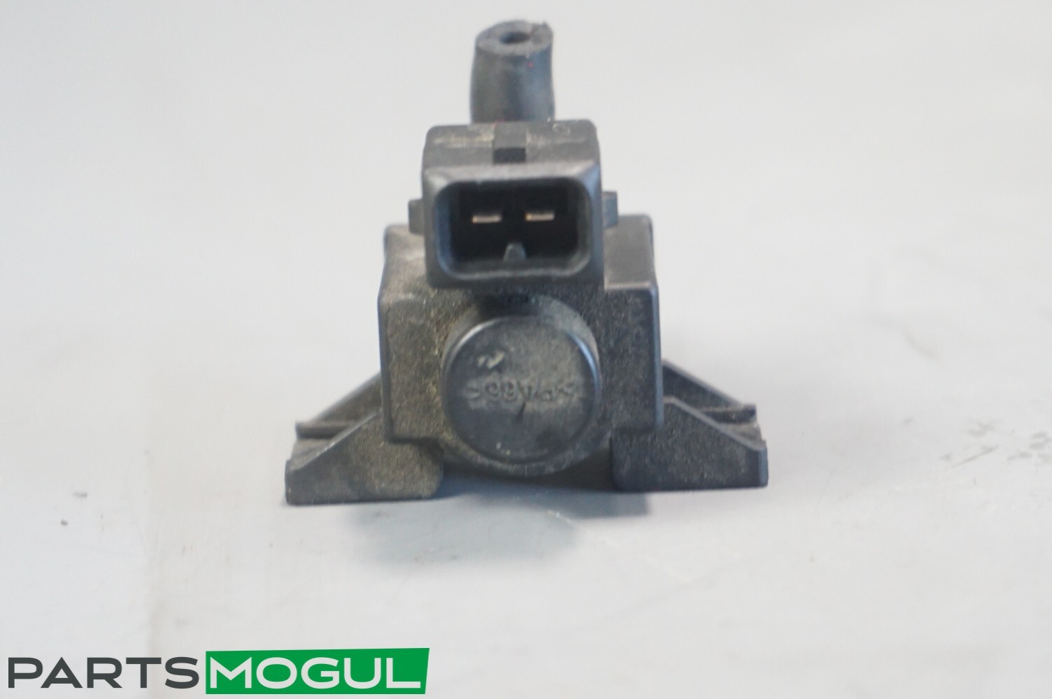 Maserati Quattroporte 2014-2024 Vacuum solenoid valve P/N 670002843