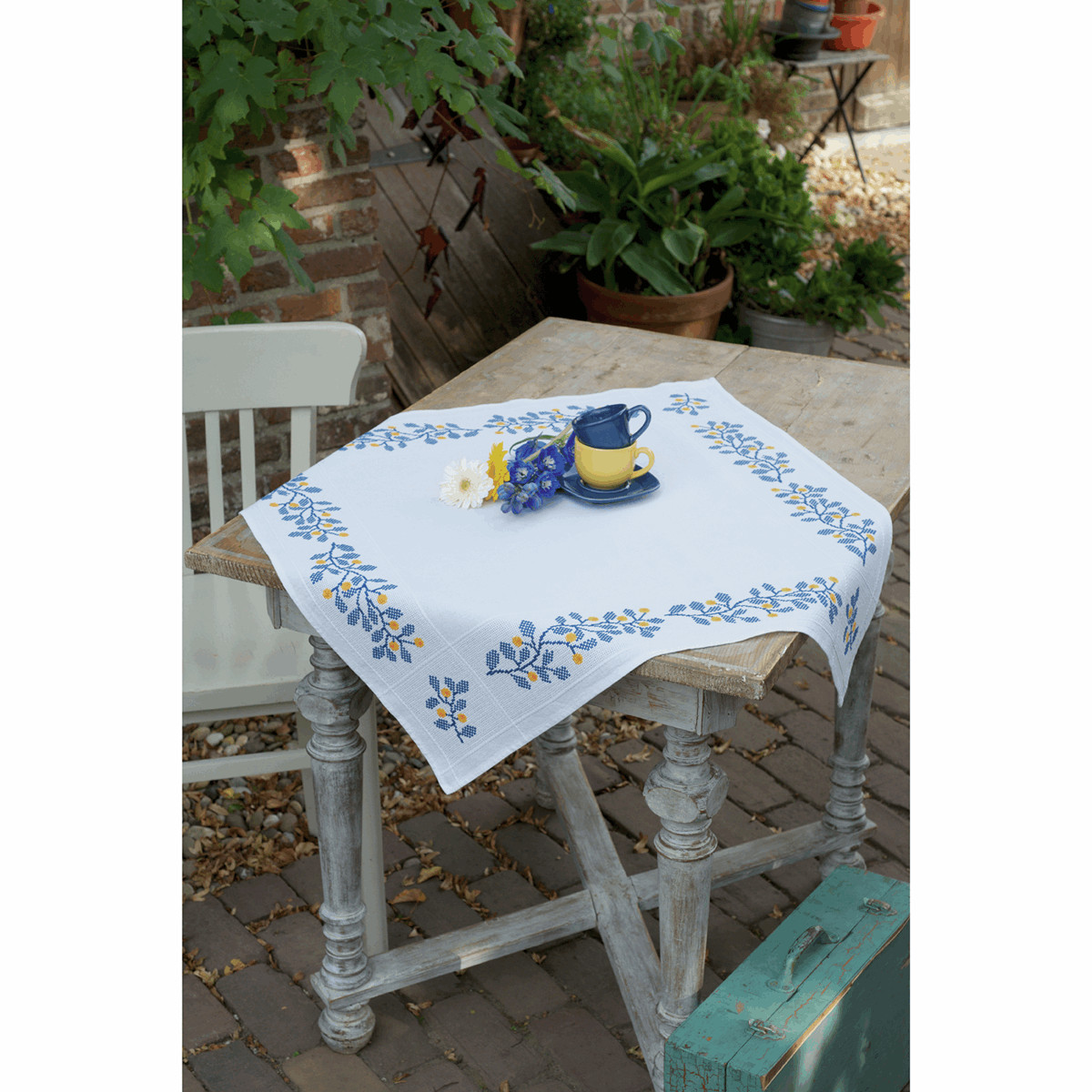 Vervaco Counted Cross Stitch Kit: Tablecloth: Blue Twigs (Aida) - Image 3