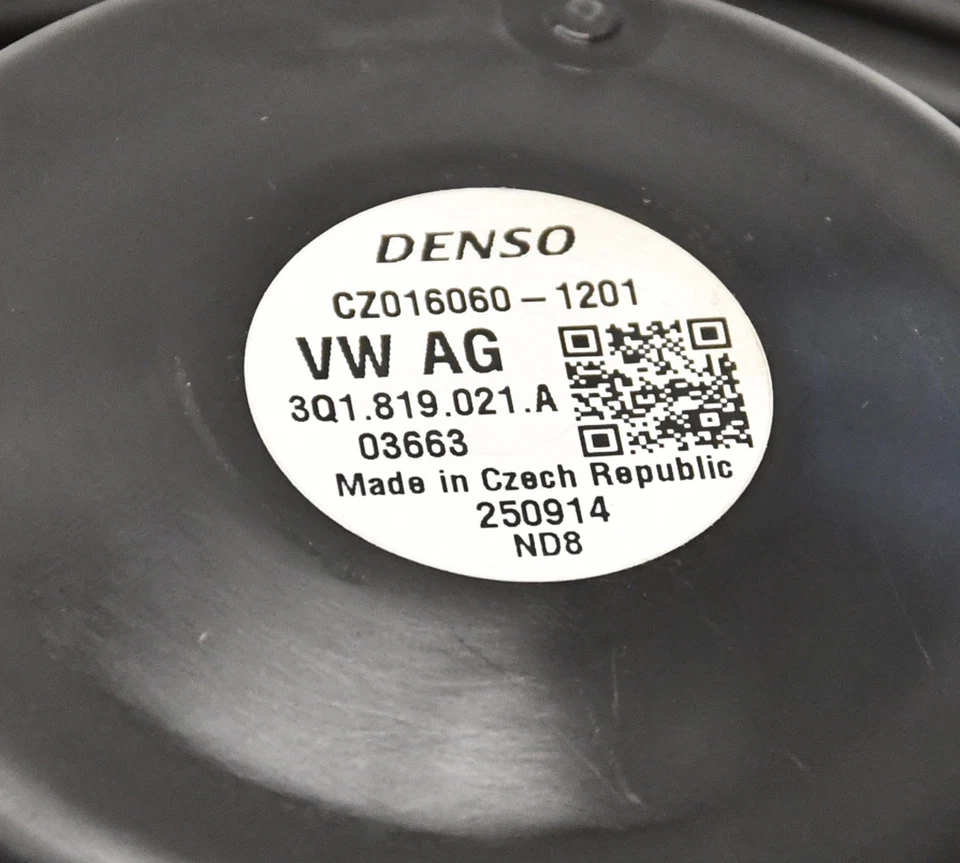 Heizungsgebläse Gebläsemotor Lüftung Heizung  3Q1819021A Passat Variant 3G  - Bild 4 von 4