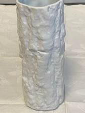 BAREUTHER WALDSASSEN VASE NUMMERIERT PORZELLAN WEISS + SCHLANK + RELIEF