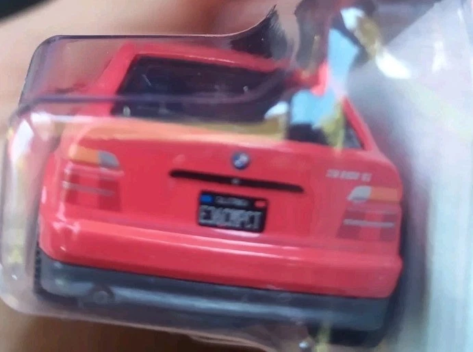 Matchbox BMW 318 Ti First Edition 2025 1:64 - Immagine 4 di 4