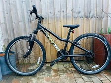 Ridgeback MX 24” Wheel Mountain Bike – 18 Speed – Front Suspension Black/Yellow