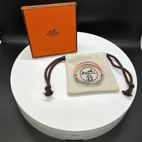 Hermes Roulis Double Tour Pink Swift Calfskin 5.5” T 1 Bracelet 071727F