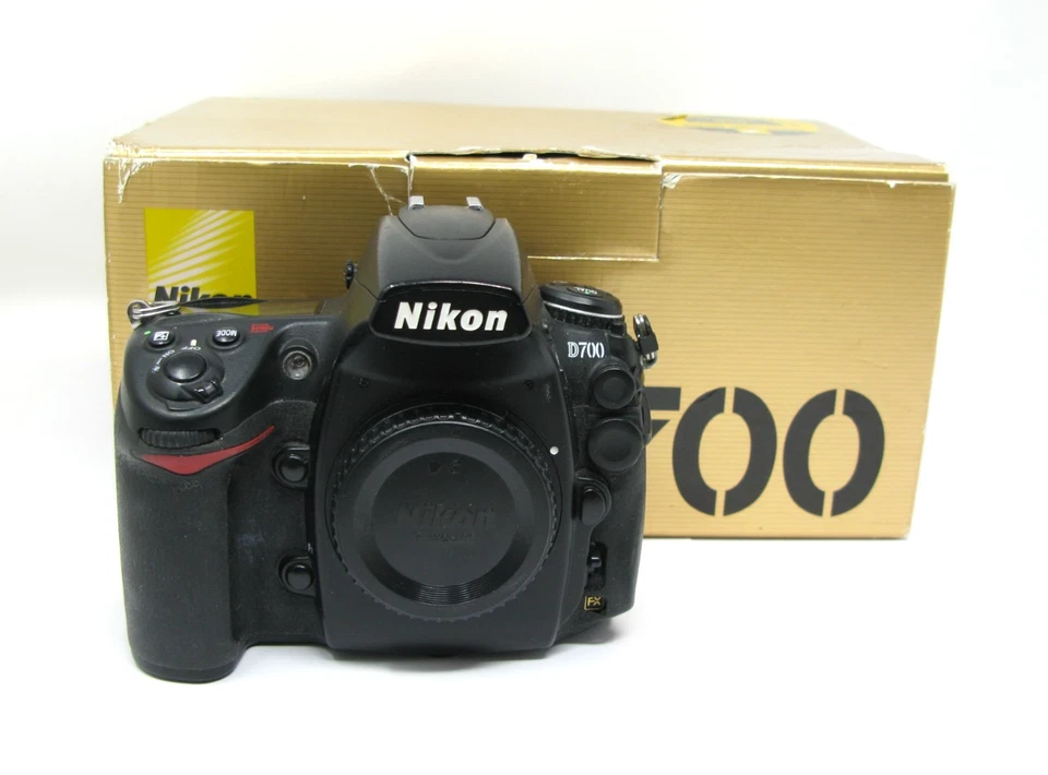 Nikon D700, photo 1 of 5