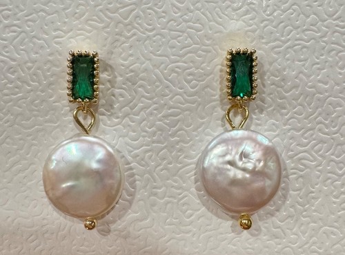 Baroque Natural Freshwater Pearls & Emerald Zircon Earrings 18kt gold over 925SS - Picture 4 of 13