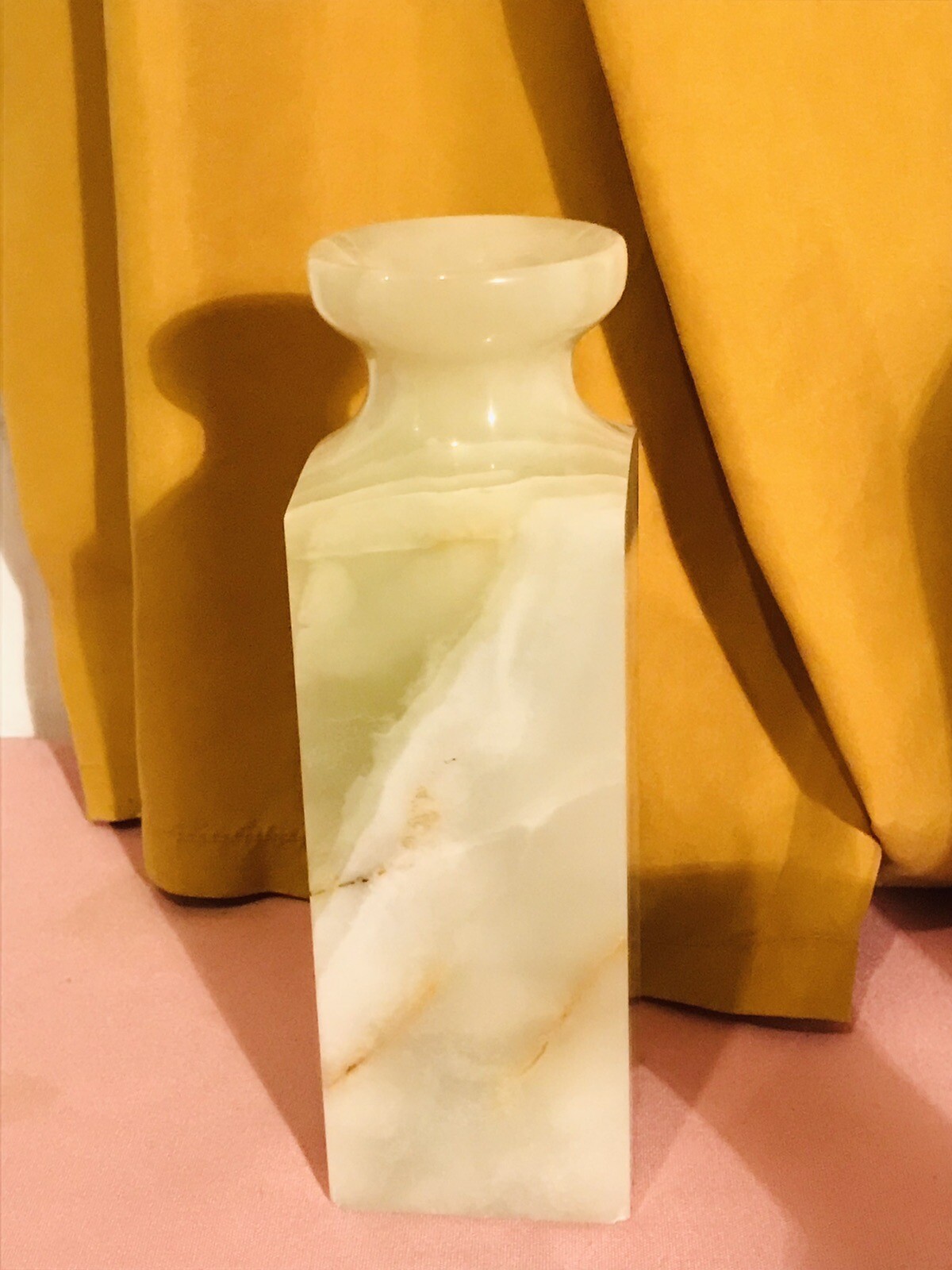 Vase Höhe 16 cm Onyx Marmor Alabaster Naturstein Aragonit Edelstein