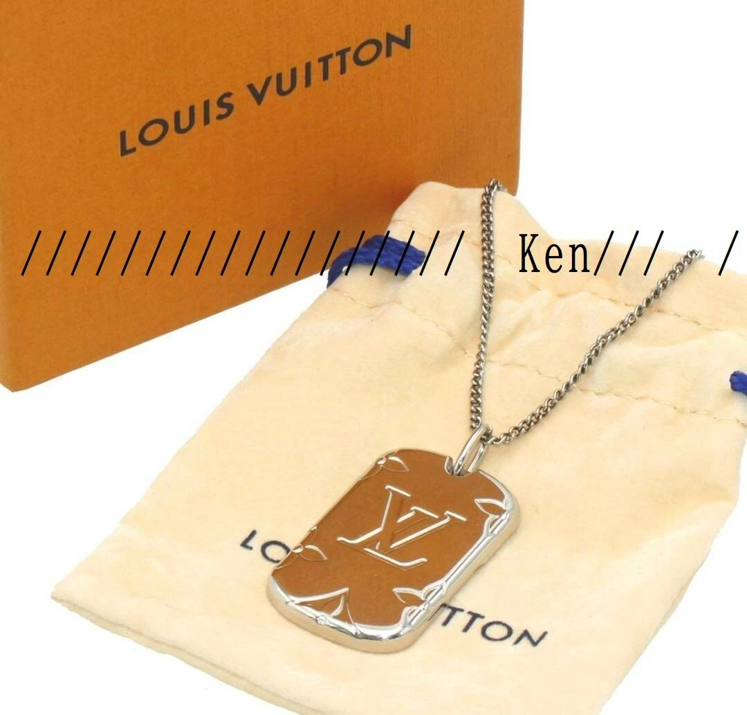 Louis Vuitton Monogram locket necklace (M62484)