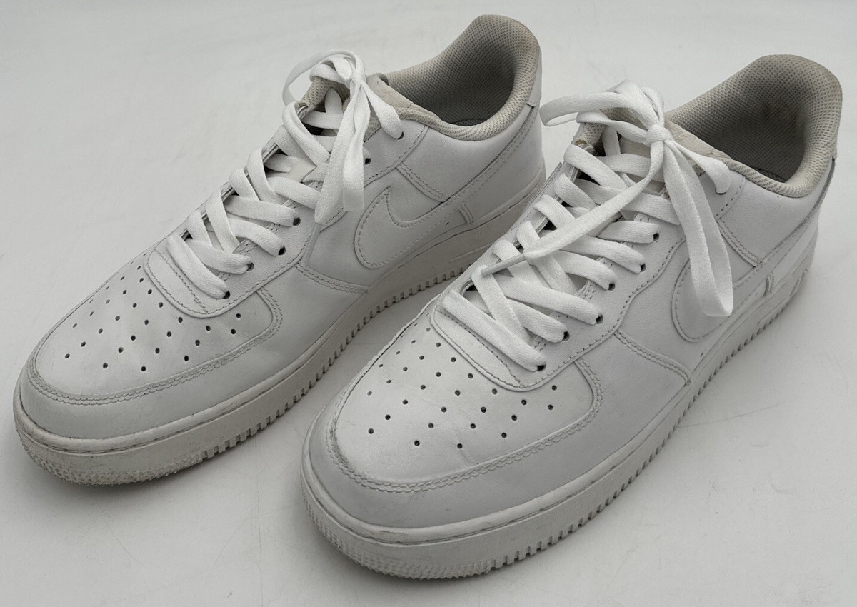 Nike Air Force 1 '07 Low Mens Size 10.5 Triple White Nike Air Force 1 '07 Low Mens Size 10.5 Triple White