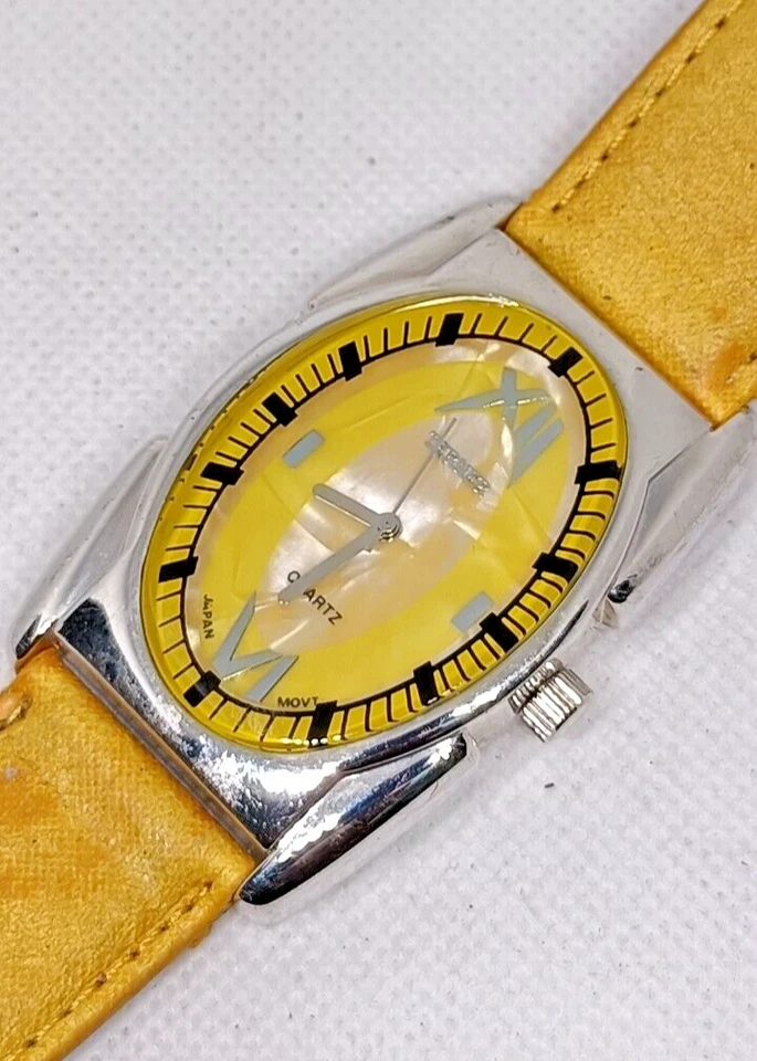 Reloj BIJOUX TERNER Damas Tono Plateado Pop Amarillo Correa - Funciona Foto 3 de 4