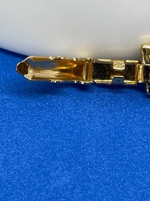 Серьги и браслеты Napier с надписью из искусственного жемчуга золотистого цвета - Изображение 4 из 4