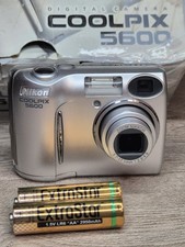 Nikon Coolpix 5600 5MP Digital Camera – Tested – AA Batteries Included