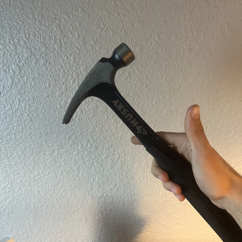 Husky 16 Oz. Steel Rip Claw Hammer |  Non-slip Shock Reduction New - Image 3 of 4