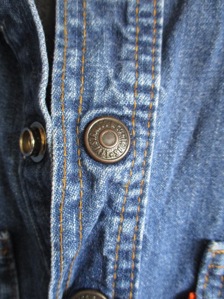 Camisa Levi's Vintage, Pestaña Naranja, Denim Popover con Cuello Pequeña Foto 4 de 4