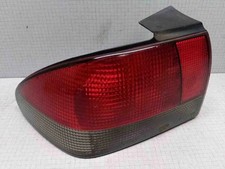 Feu arrière Saab 900