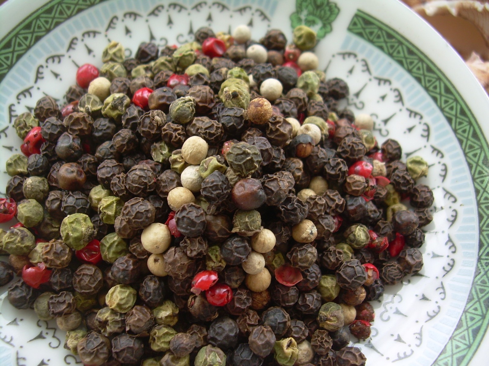 4 Oz. Pure Gourmet Spice 4 Color Peppercorn Blend Pink Red Black & Green Corns