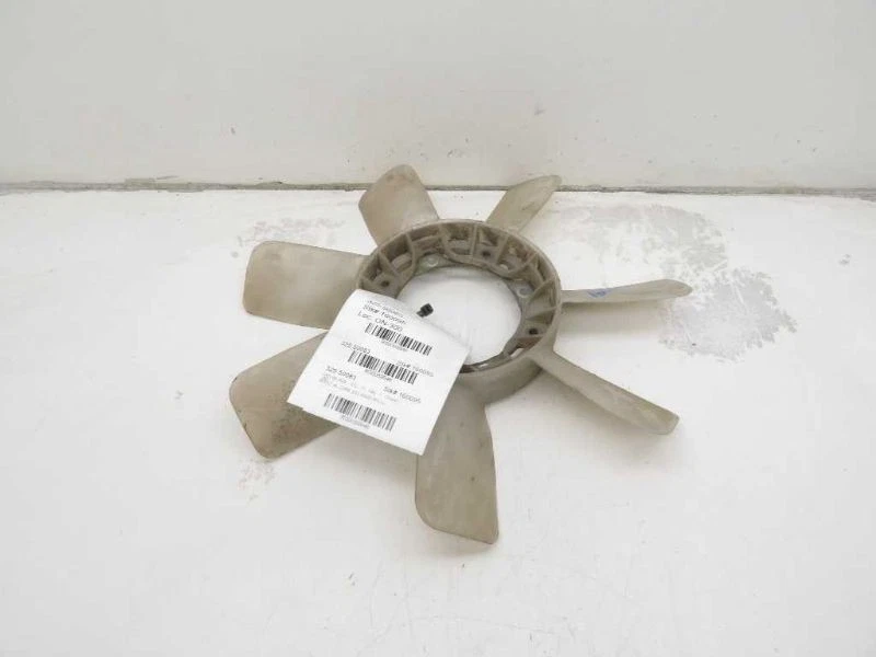 84-95 TOYOTA 4RUNNER 2.4L 4CYL CONJUNTO DE VENTILADOR DE REFRIGERAÇÃO RADIADOR - Imagem 2 de 4