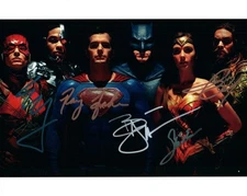 Gal Gadot Momoa Miller Fisher Ben Affleck autographed 8x10 Photo signed Pic COA