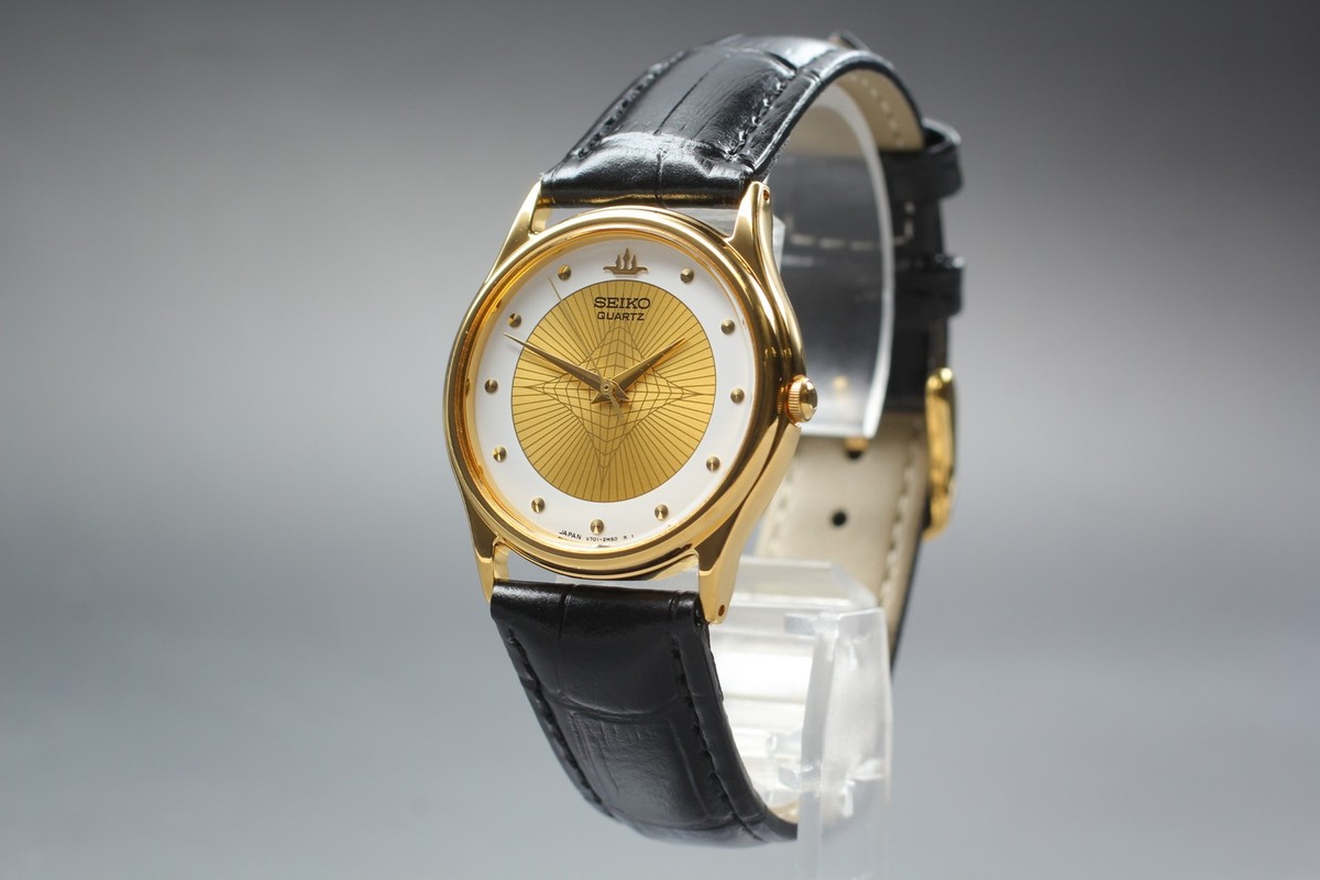 Vintage 1994 N MINT Seiko Galaxy V701-1X90 Gold Quartz Mens Watch