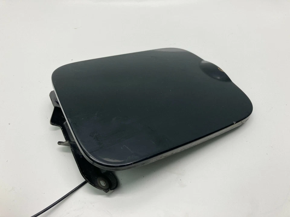 1999-2002 Mercury Villager Fuel Filler Tank Door Gas Lid Cover  17251 7B000 OEM - Image 3 of 4