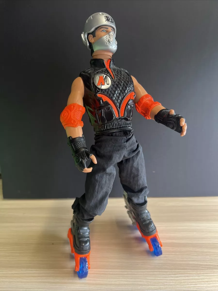 VINTAGE Action Man STREET ROLLER Blade In Line Skater Action Figure