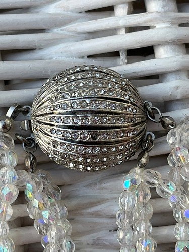 Signed VTG Hattie Carnegie 8 Strands Of 45” Faceted Glass Beaded Necklace - Picture 3 of 4