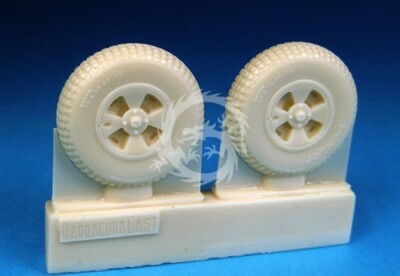 British 4-Slot 32'' Mainwheels Kit - Block Tread BarracudaCast BR481511/4