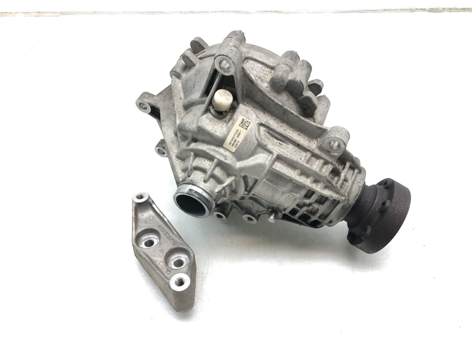 2014-2017 MASERATI GHIBLI 3.0L FRONT DIFFERENTIAL CARRIER GEAR BOX OEM.