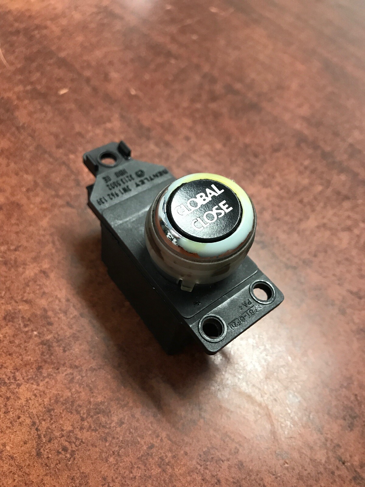 2005 Bentley Continental GT OEM Global Close Switch Button 3W1962139