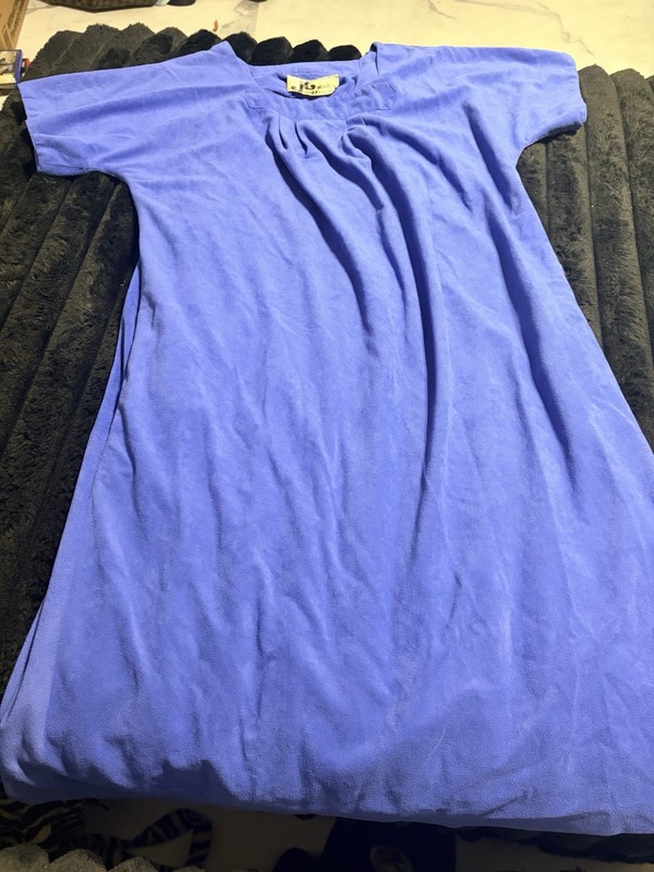 Jody of California Blue Velour Nightgown Womens 6 Short Sleeve Square Neck