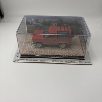 FORD BRONCO II 2 MODELLAUTO JAMES BOND QUANTUM OF SOLACE FILM MASSSTAB 1:43