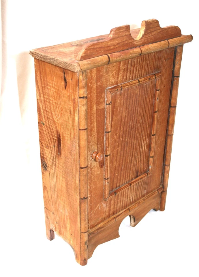 Petite armoire ancienne en bois pour poupée type bambou - Photo 3/4