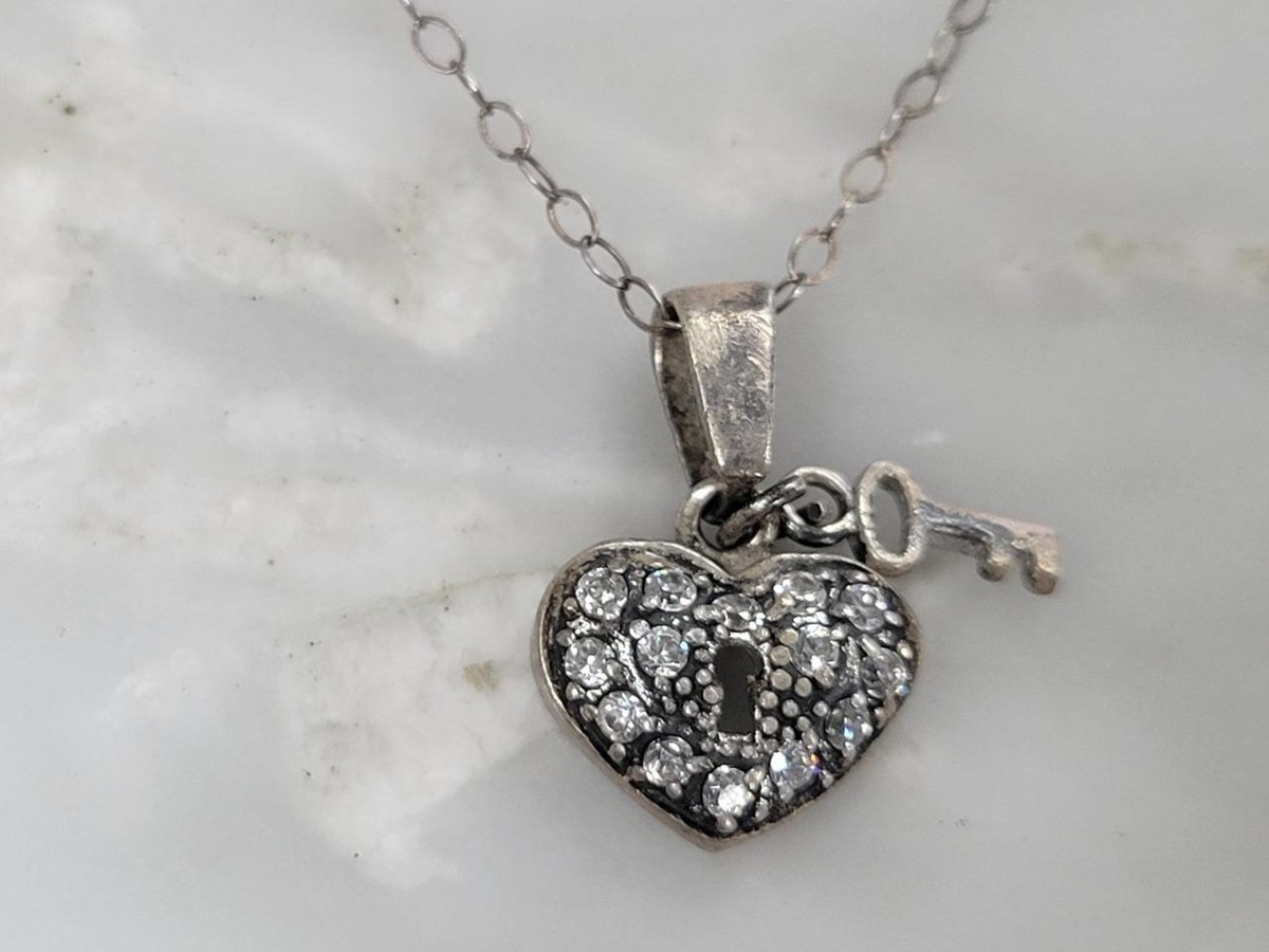 Sterling Silver Heart Lock And Key Chain Necklace 18