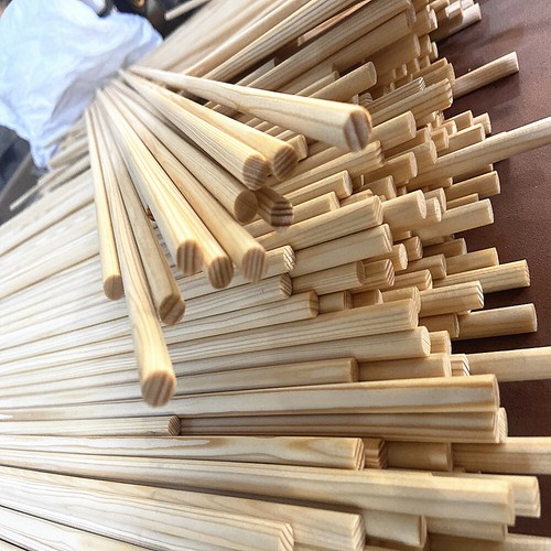 50pcs Hunting Archery 8mm 31.5in Pine Wood Shafts DIY Traditional Wooden Arrows