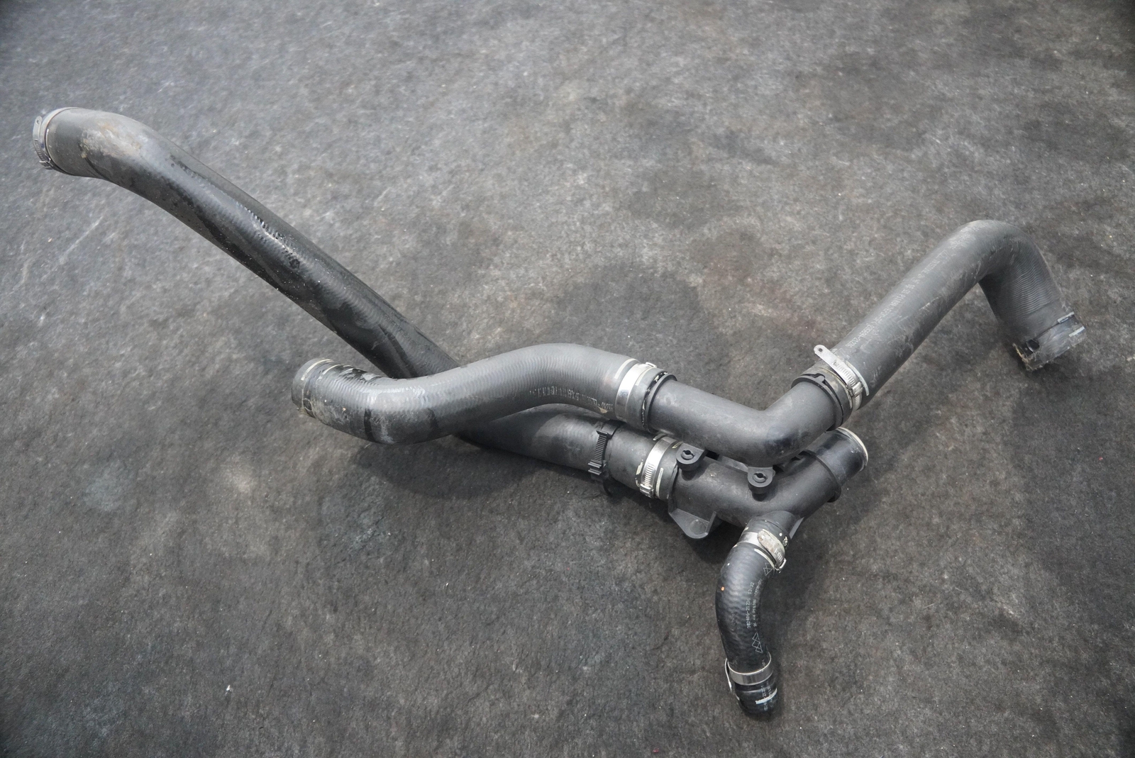 Water Cooling Pipe Union Tube Hose 300165 285894 OEM Ferrari California T 2015