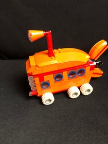 LEGO 3830 SpongeBob SquarePants The Bikini Bottom Express from 2008