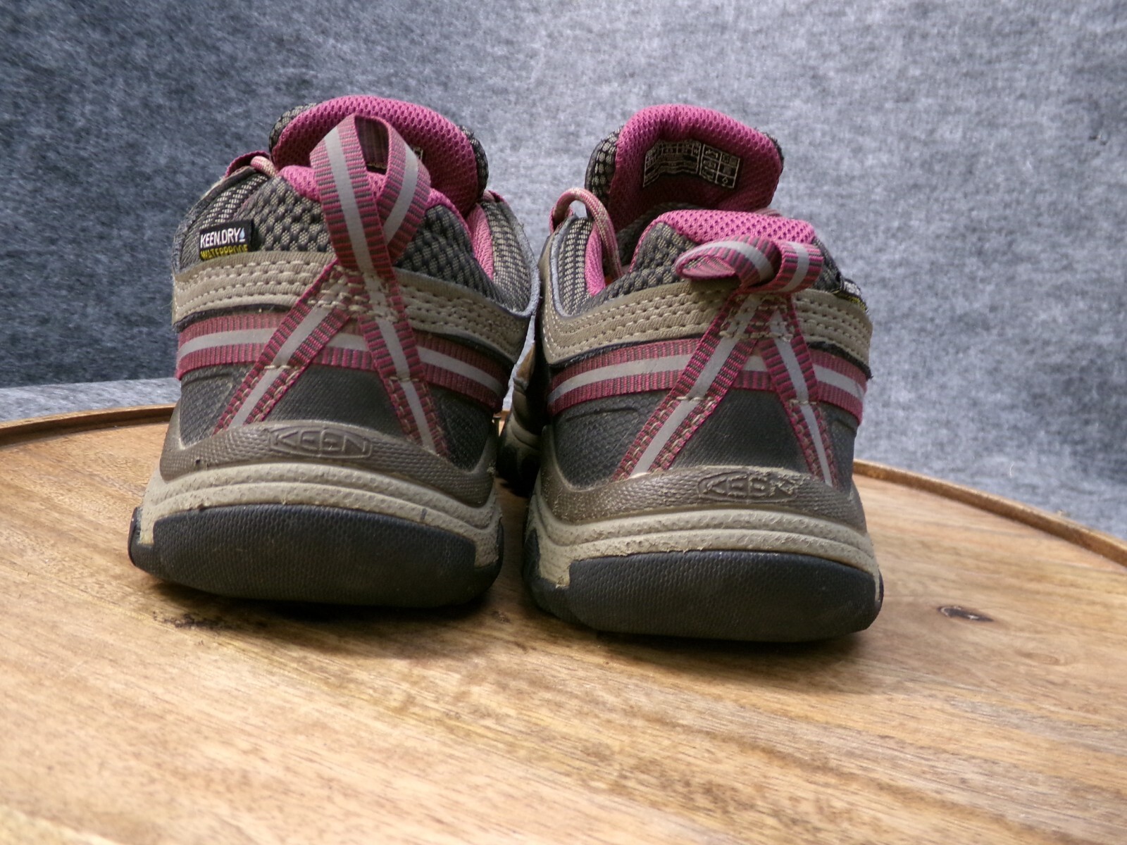 Scarpe da trekking Keen donna Targhee III marrone rosa pelle impermeabili taglia 7 US
