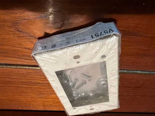 Wiremold V5751 flush type extension adapter, 15/16" deep New