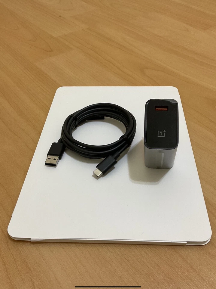 Official OnePlus 7 Pro OnePlus 8 & 8T 5G N200 30W Warp USB-C WALL Charger Black - Image 3 of 4
