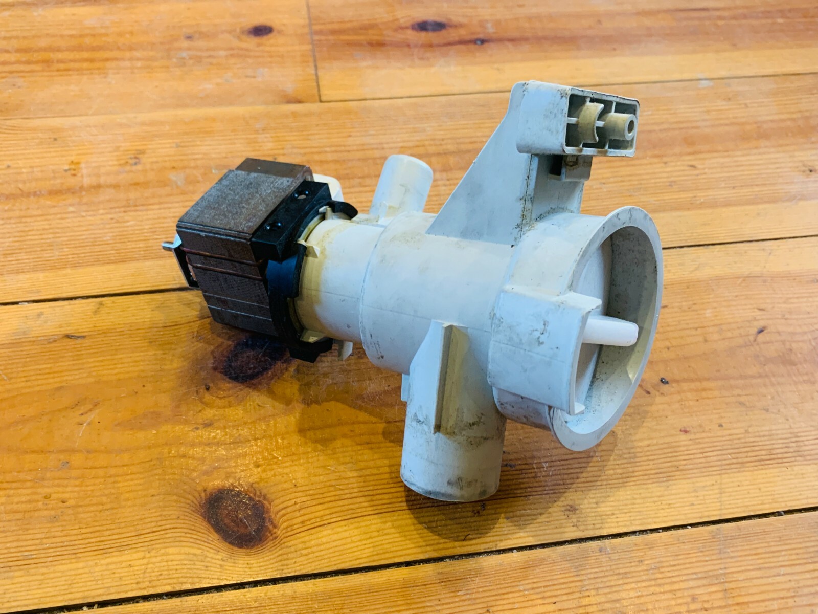 Miele Dishwasher Drain Pump Part 05053800 BE 30 B5038 WITH HOUSING