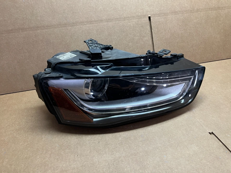 OEM 2013 2014 2015 2016 AUDI A4 XENON HEADLIGHT NON-AFS RIGHT RH NICE! - Image 2 of 4
