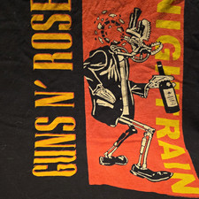 T-shirt train de nuit Guns N' Roses. Porté une fois. Étiquette Tultex. XXL